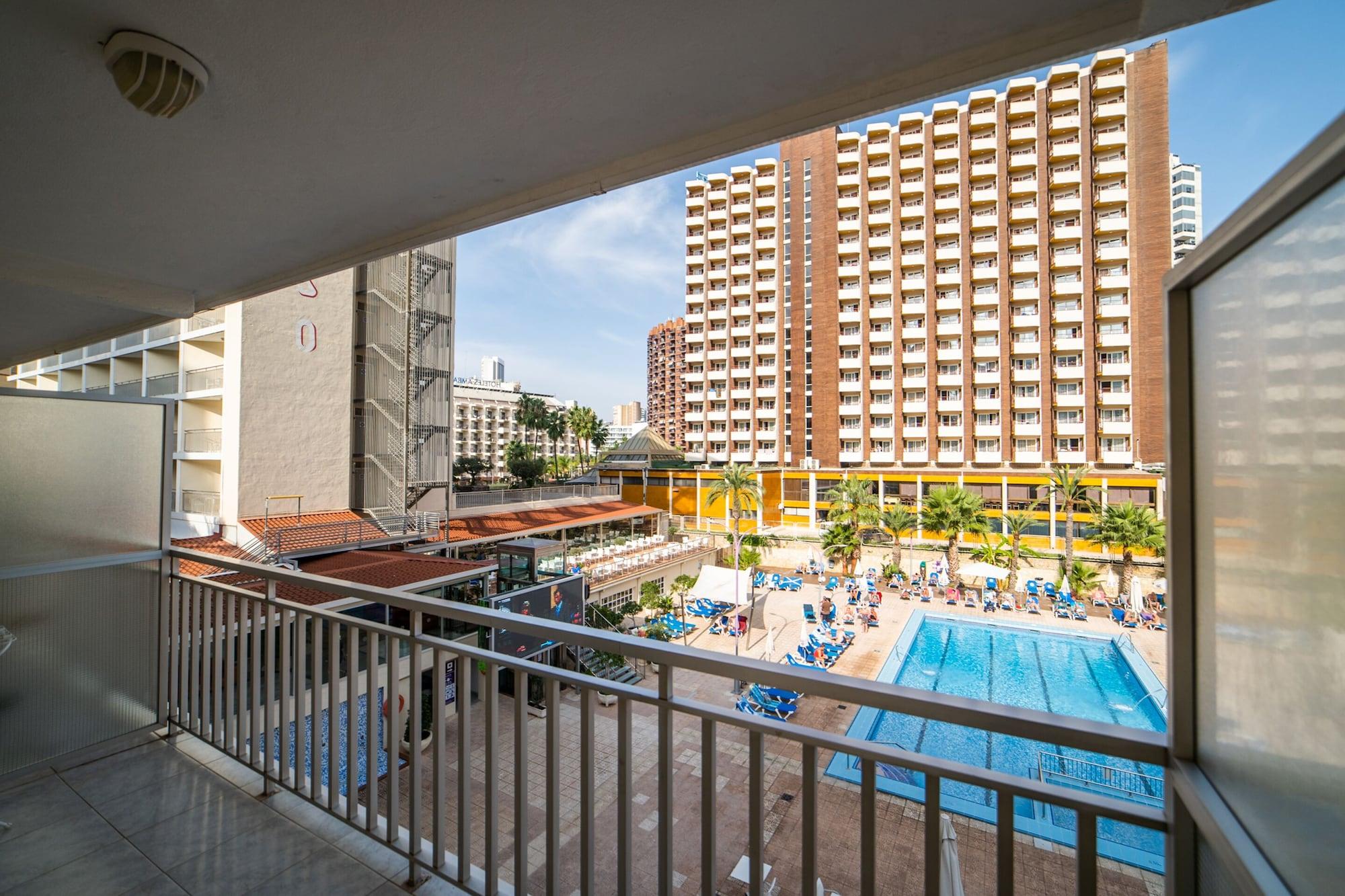 Hotel Servigroup Calypso Benidorm Bagian luar foto