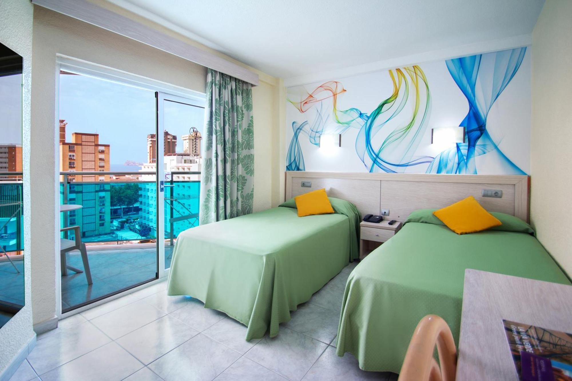 Hotel Servigroup Calypso Benidorm Bagian luar foto