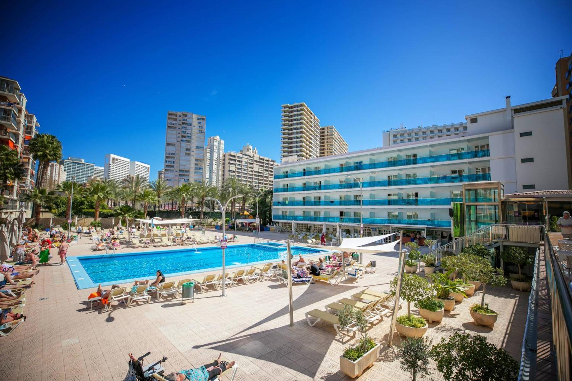 Hotel Servigroup Calypso Benidorm Bagian luar foto