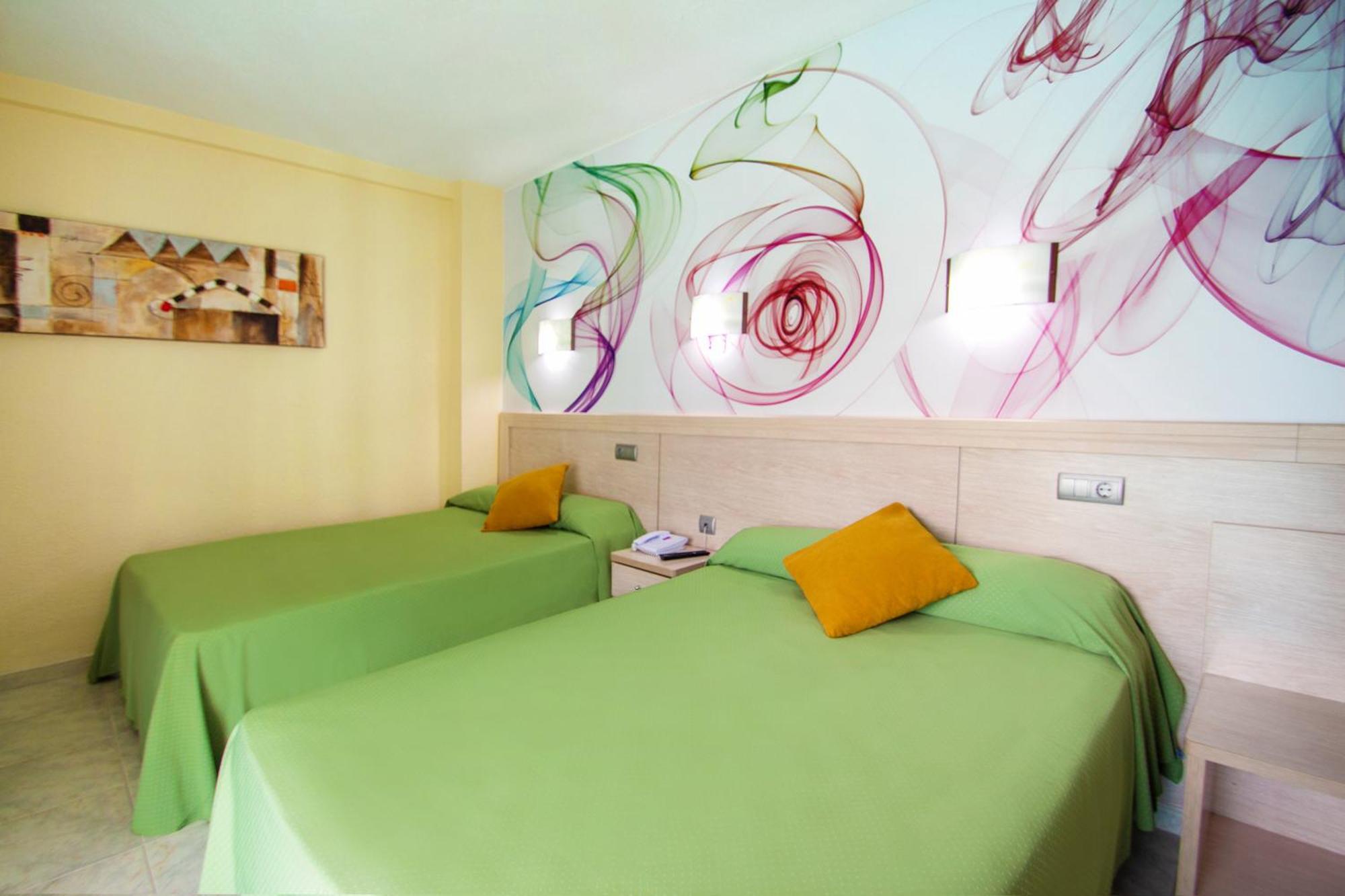 Hotel Servigroup Calypso Benidorm Ruang foto