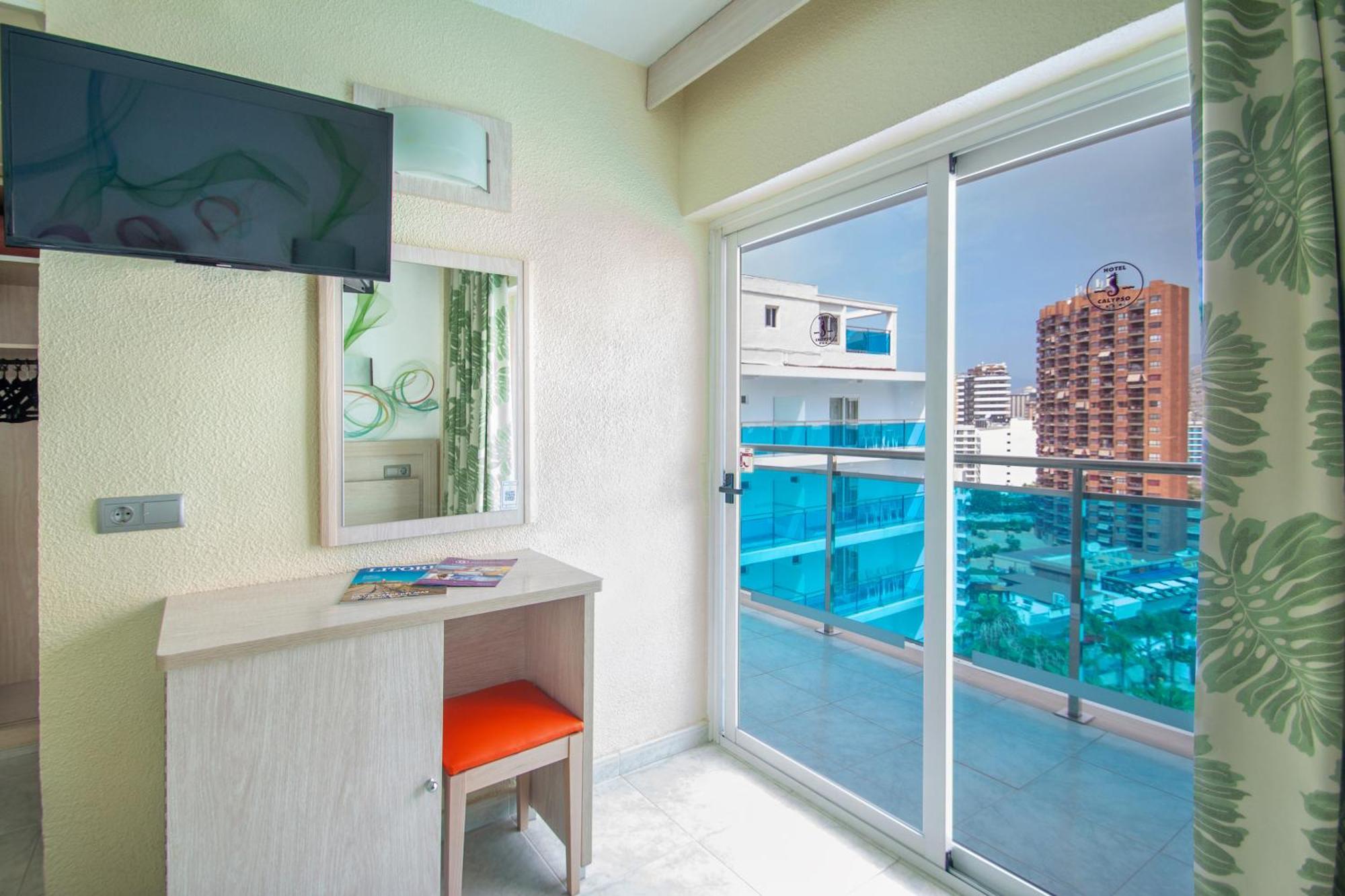 Hotel Servigroup Calypso Benidorm Ruang foto