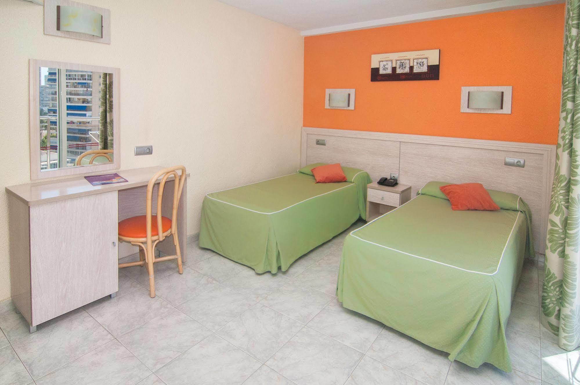 Hotel Servigroup Calypso Benidorm Bagian luar foto